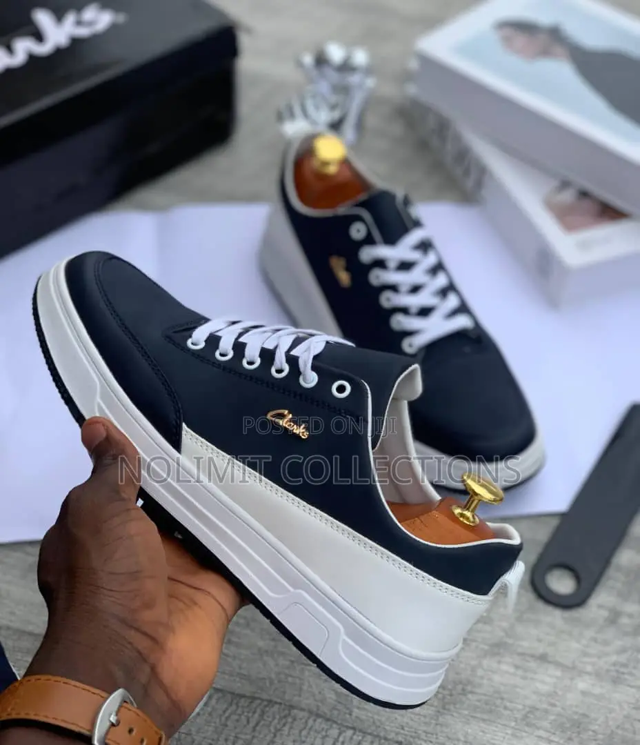 Clarks Classic Sneakers
