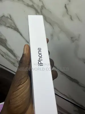 New Apple iPhone 15 128 GB Black