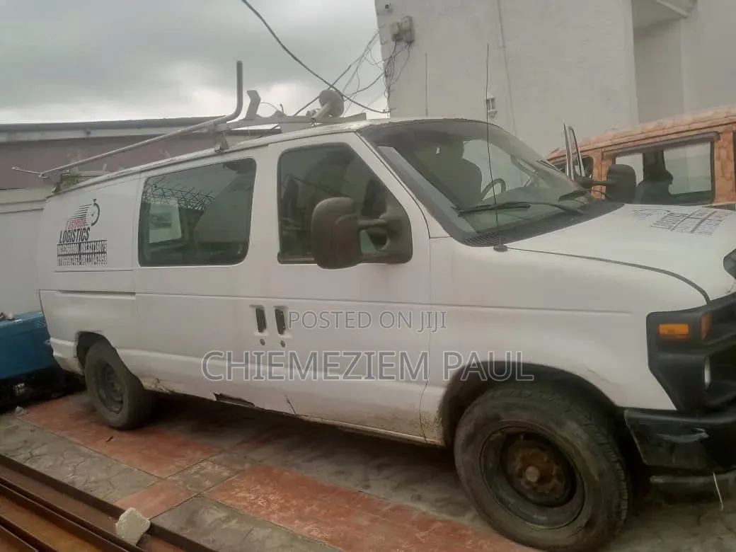 Ford E350 2010 White