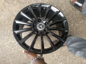 17inches for M/Benz for C300 2014/15
