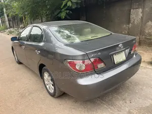 Lexus ES 300 2003 Green