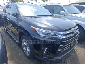 Toyota Highlander 2016 Black