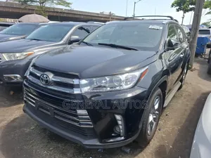 Toyota Highlander 2016 Black