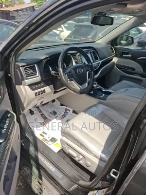 Toyota Highlander 2016 Black
