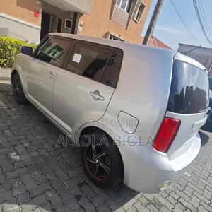 Scion xB Base 2009 Silver