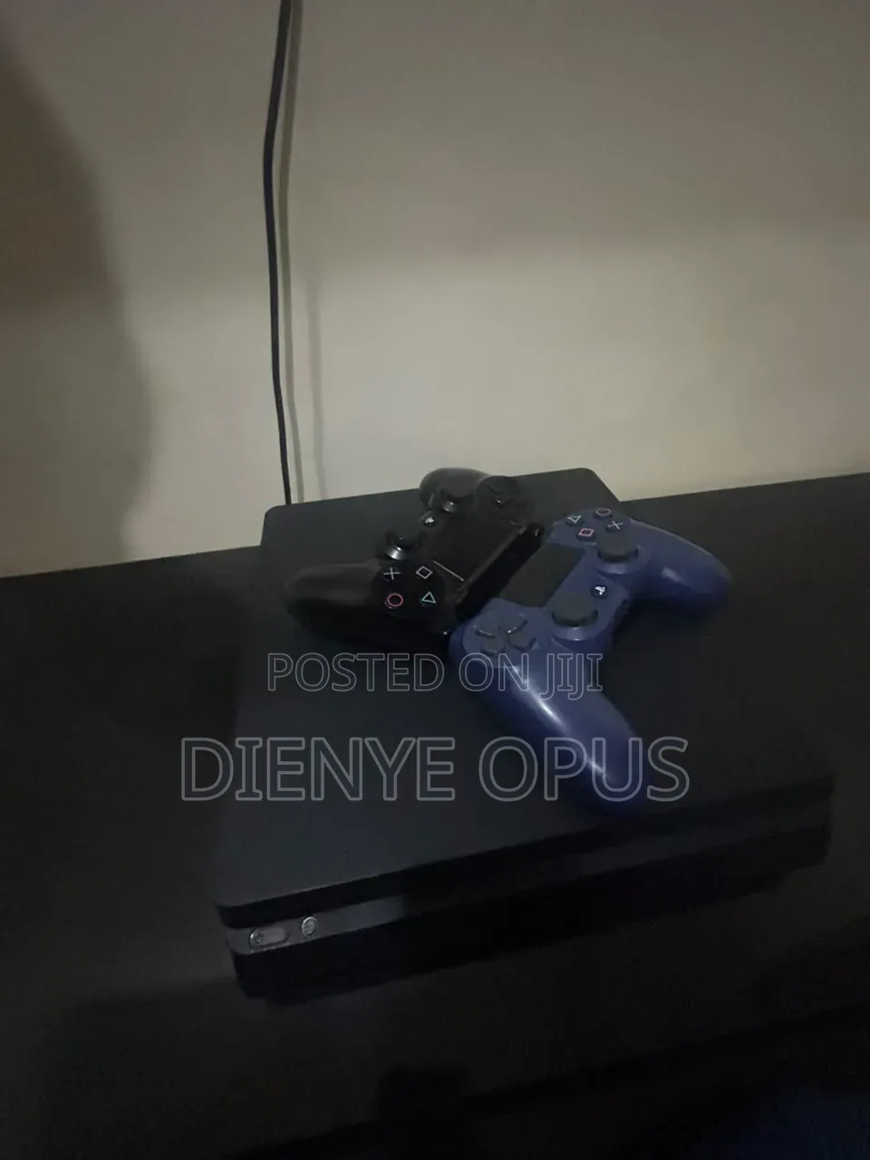 PS4 Hacked With 2 Controllers Plus 5 Games