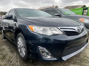 Toyota Camry XLE 4dr Sedan (2.5L 4cyl 6A) 2013 Blue