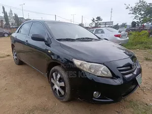 Toyota Corolla 2010 Black