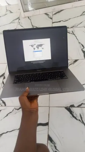 Laptop Apple MacBook Pro 2019 16GB Intel Core i7 SSD 512GB