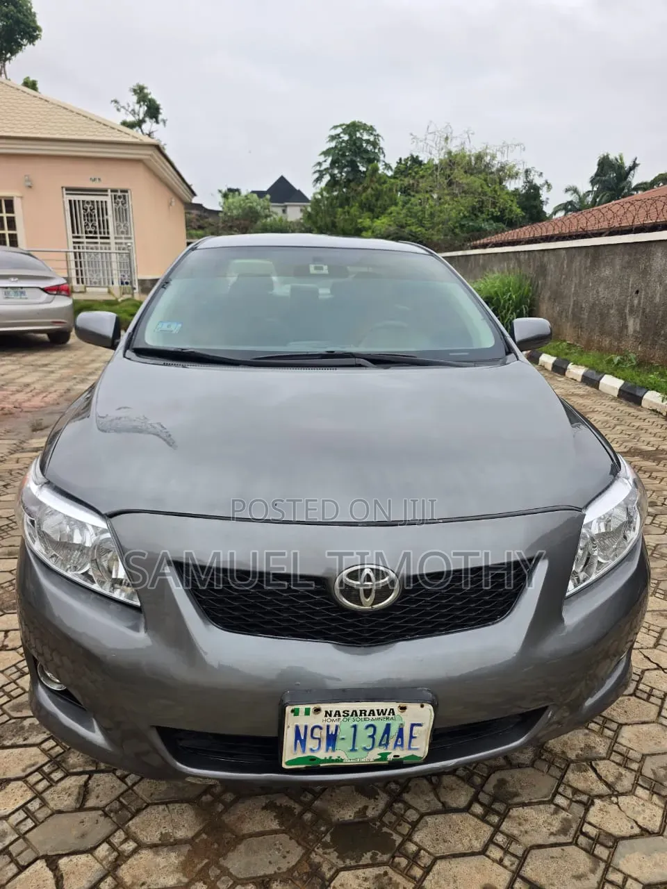 Toyota Corolla 2010 Gray