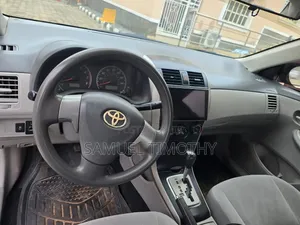 Toyota Corolla 2010 Gray