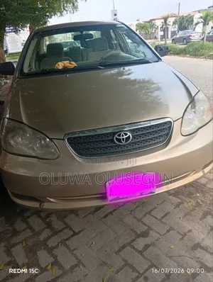Toyota Corolla 2005 Gold