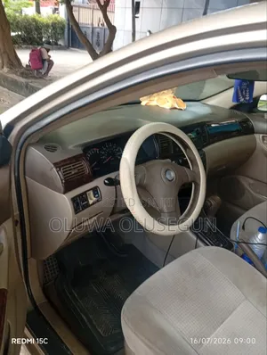 Toyota Corolla 2005 Gold