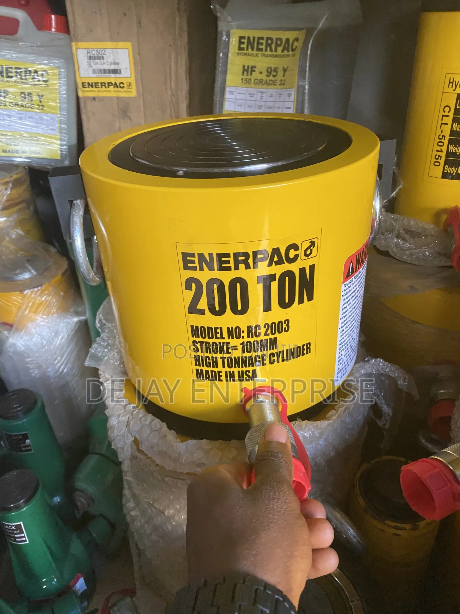 Hydraulic Jack (200ton/ All Size Available)