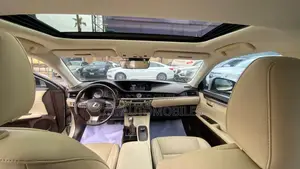 Lexus ES 2018 Gold