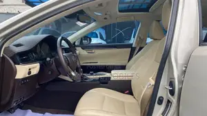 Lexus ES 2018 Gold