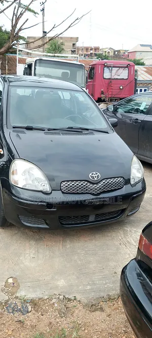 Toyota Yaris 2004 Black