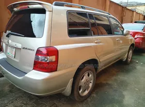 Toyota Highlander 2004 Silver