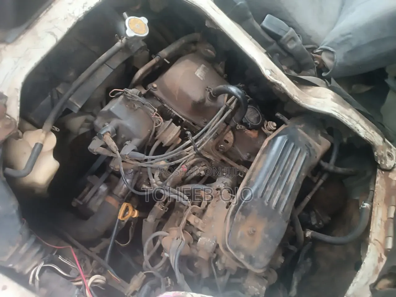 Toyota HiAce 1982 White