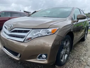 Toyota Venza AWD 2011 Brown