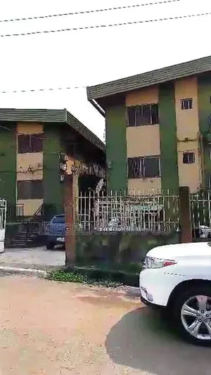 3bdrm Block of Flats in Ogba for sale