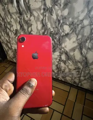 Apple iPhone XR 128 GB Red