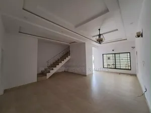 Furnished 4bdrm Duplex in Shonibare Estate for rent