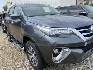Toyota Fortuner 4.0 RWD 2020 Black
