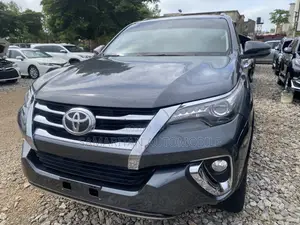Toyota Fortuner 4.0 RWD 2020 Black