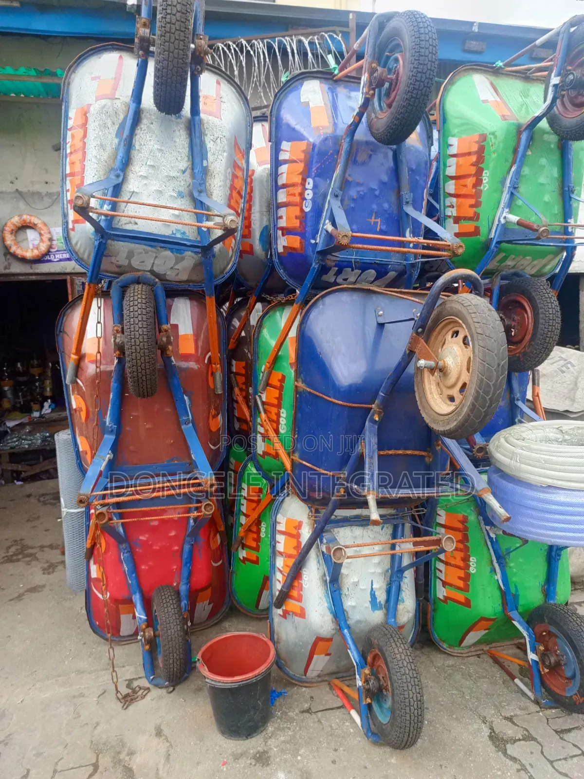 Heavy Duty Wheel Barrow