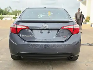 Toyota Corolla S Premium 4dr Sedan (1.8L 4cyl CVT) 2014 Gray