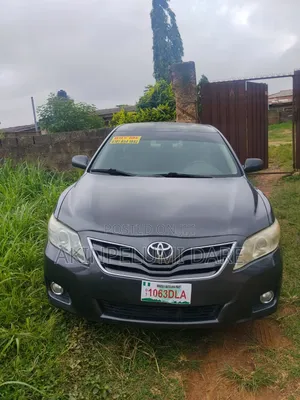 Toyota Camry 2011 Gray