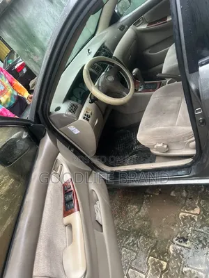 Toyota Corolla 1.6 Luna 2004 Brown