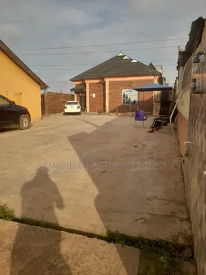 Spacious Car Wash for Rent