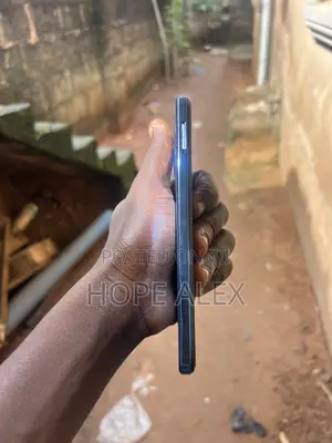Tecno Spark 10 128 GB Blue