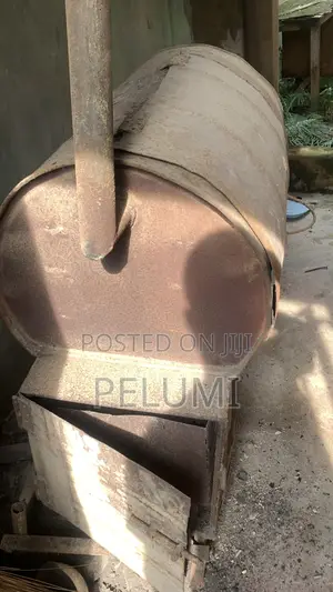 XXL Locally Used Smoking Grill With Fixable Stand Going at a Discount