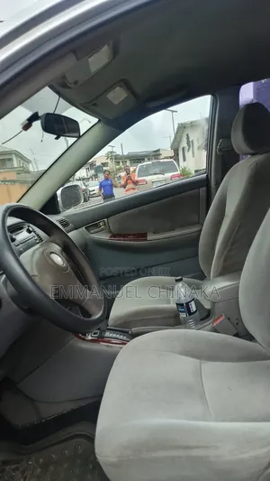 Toyota Corolla 2004 Silver