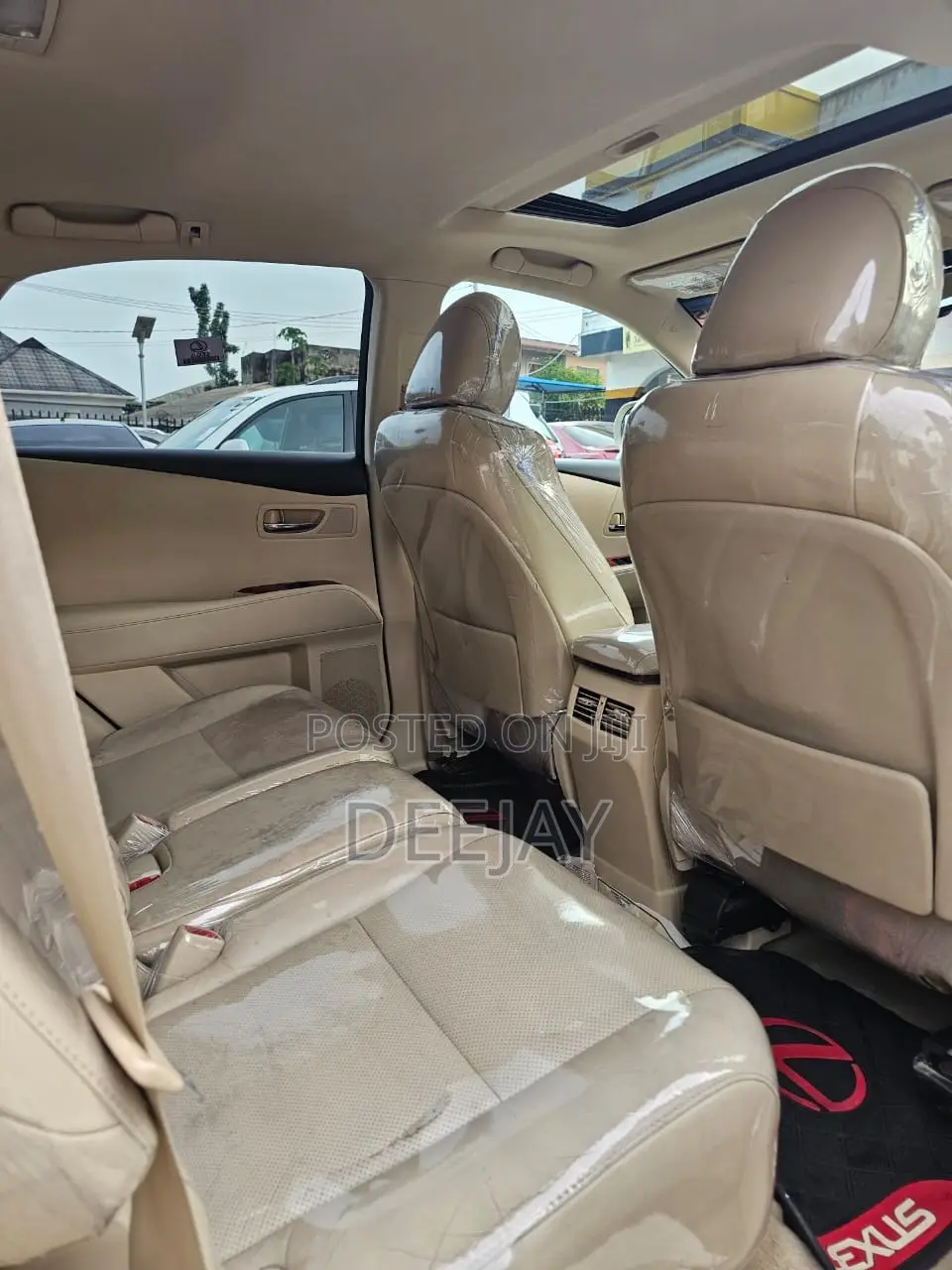 Lexus RX 2011 Gold