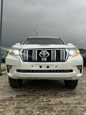Toyota Land Cruiser Prado 2021 White