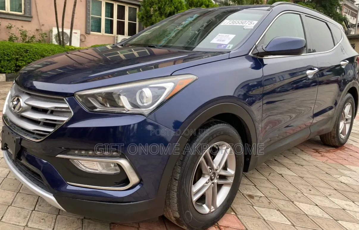 Hyundai Santa Fe 2017 Blue