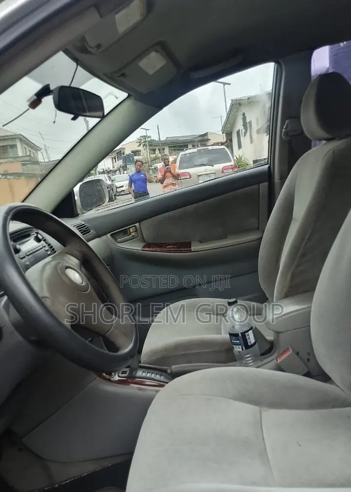 Toyota Corolla 2003 Silver