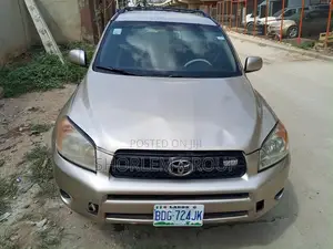 Toyota RAV4 Limited V6 2008