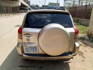 Toyota RAV4 Limited V6 2008
