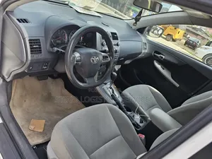 Toyota Corolla 2012 White
