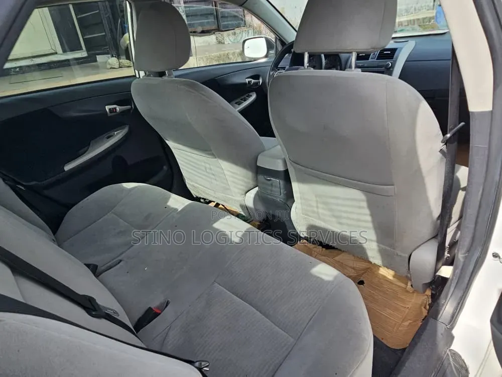 Toyota Corolla 2012 White