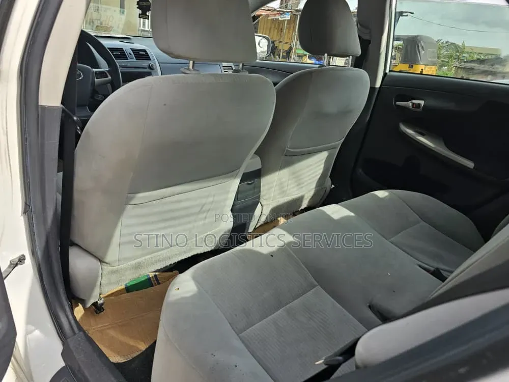 Toyota Corolla 2012 White