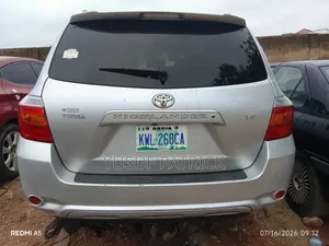 Toyota Highlander 2012 Silver