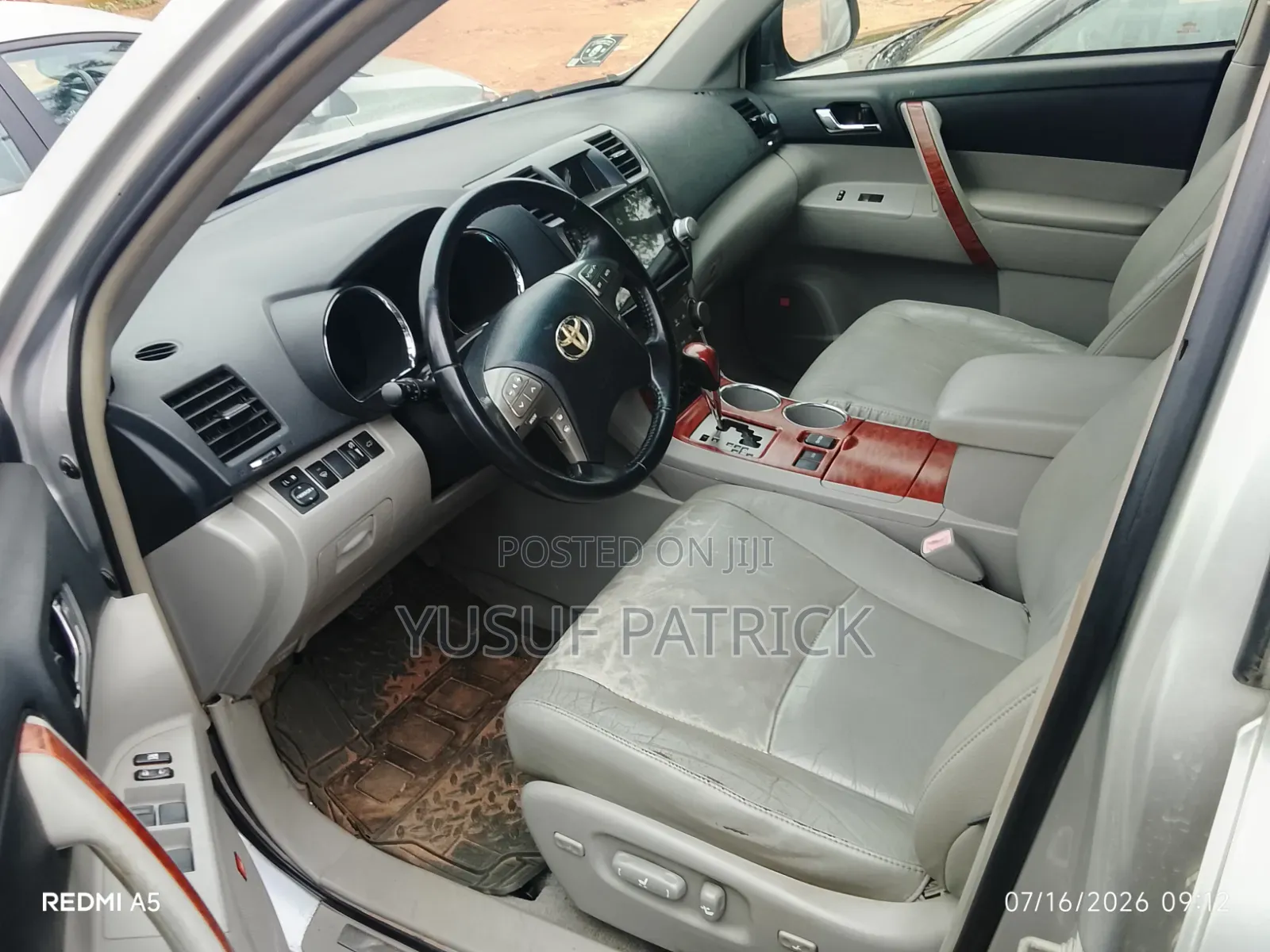 Toyota Highlander 2012 Silver