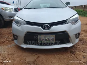 Toyota Corolla 2015 White