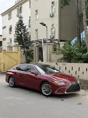 Lexus ES 350 FWD 2019 Red